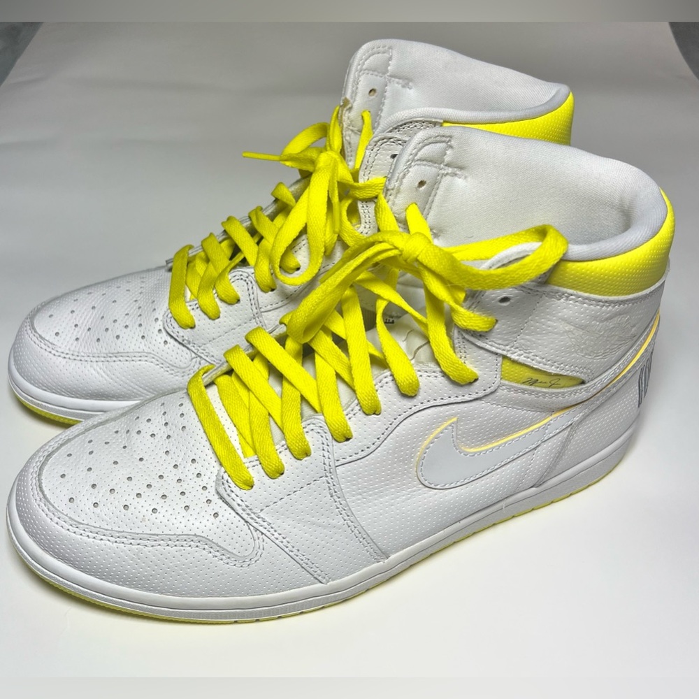 Nike Men's High-Top Sneakers White with Yellow Accents
